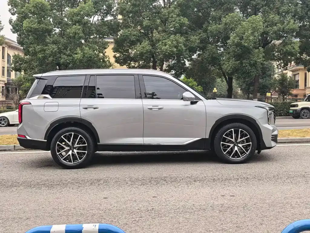 GAC Motor Trumpchi GS8 — фото 3