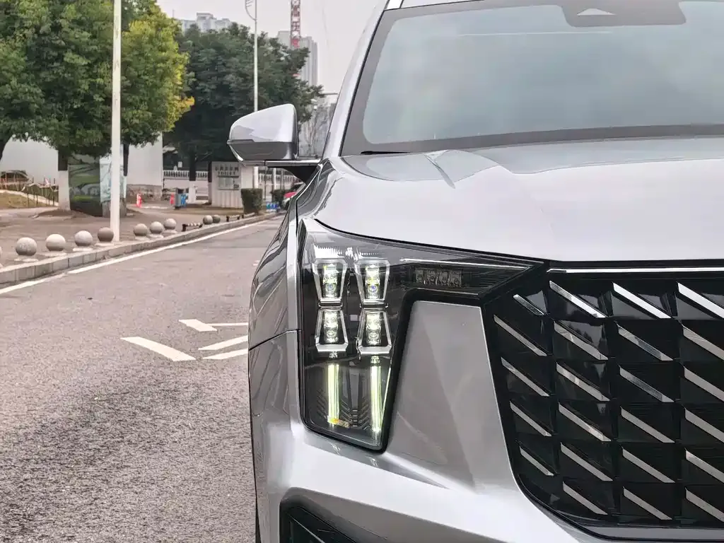 GAC Motor Trumpchi GS8 — фото 2