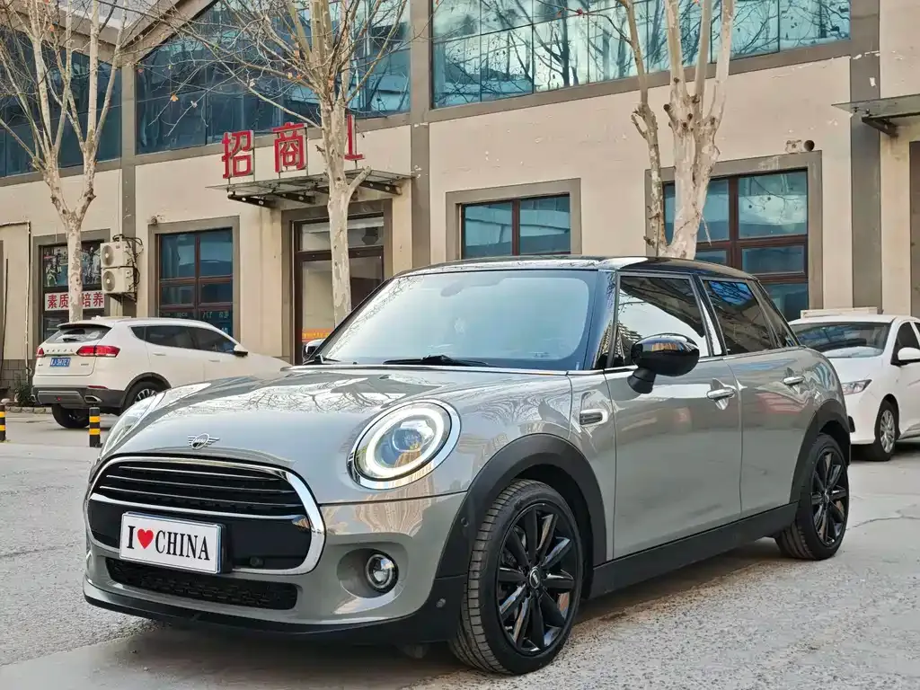 MINI Cooper (3-door) — фото 1