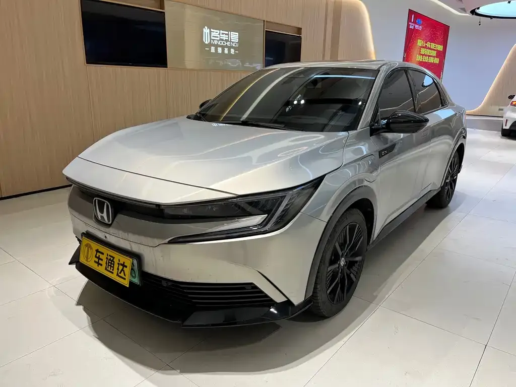 Honda e:NP2 — фото 6