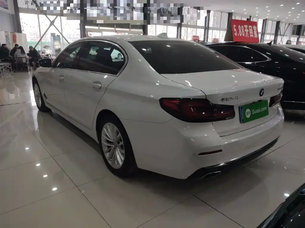 BMW 5 Series — фото 10