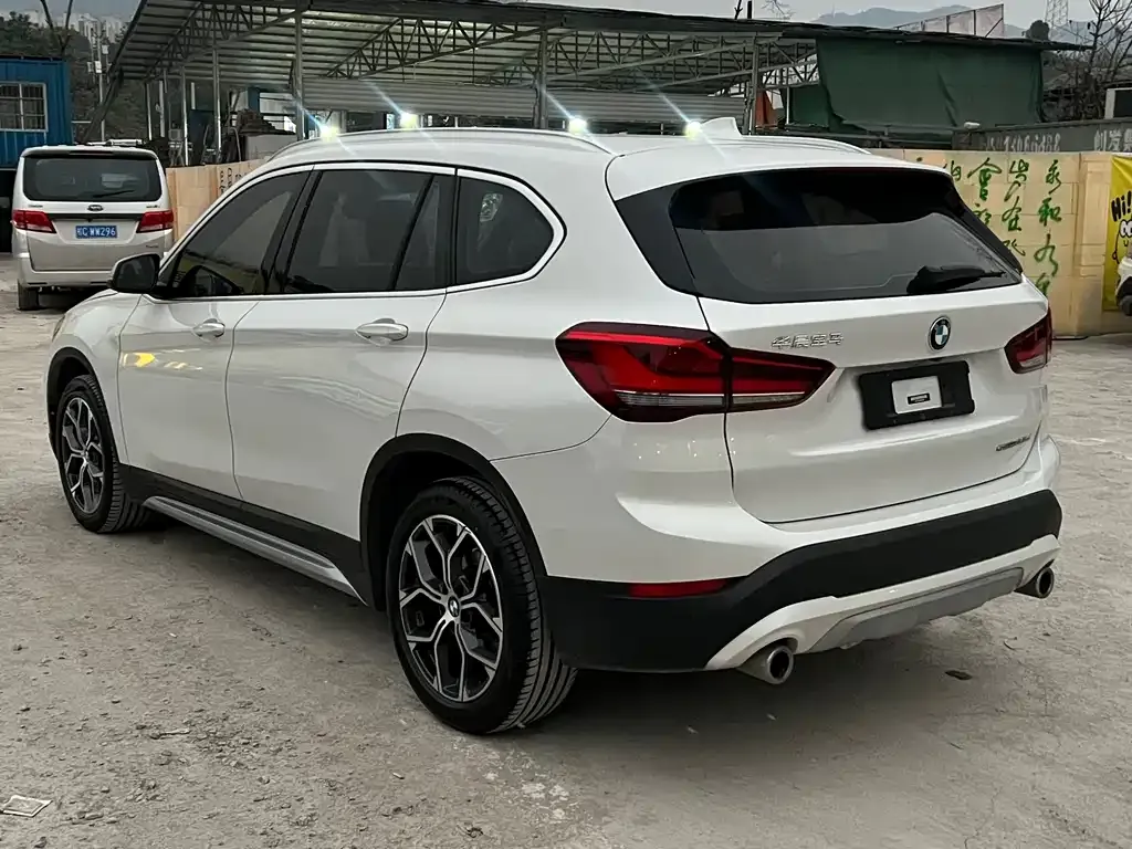 BMW X1 — фото 4