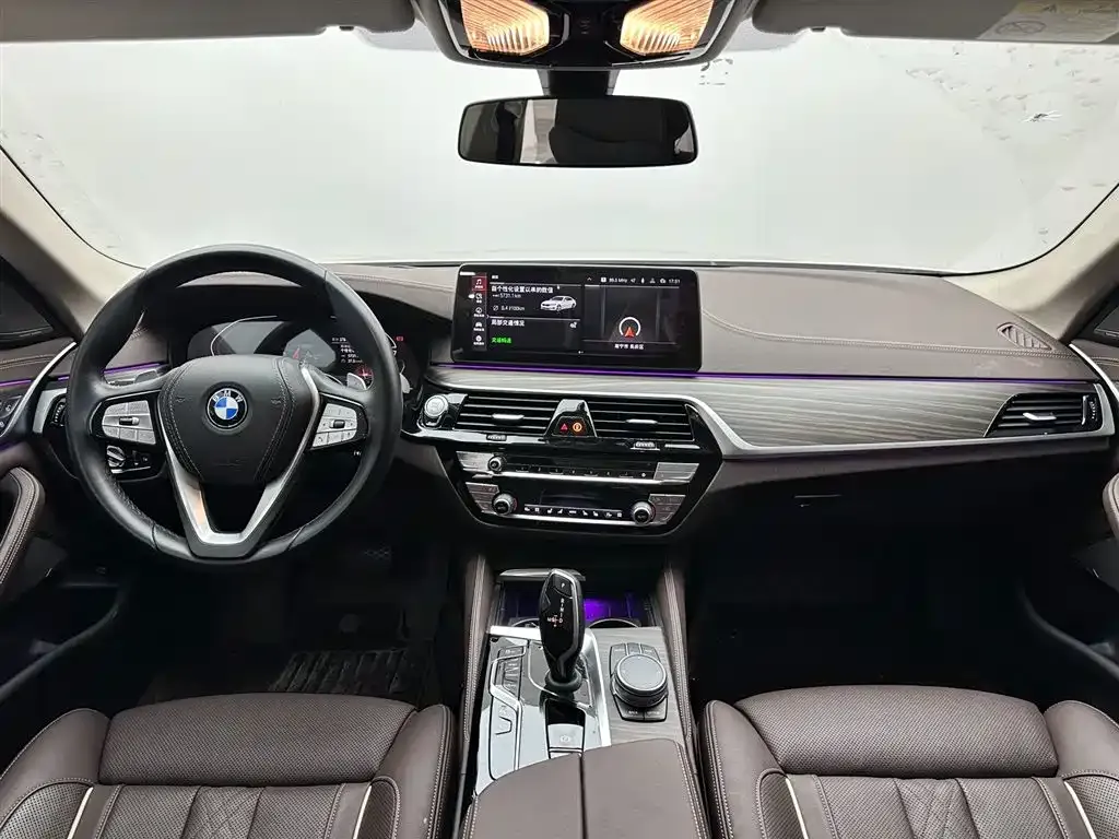 BMW 5 Series — фото 7
