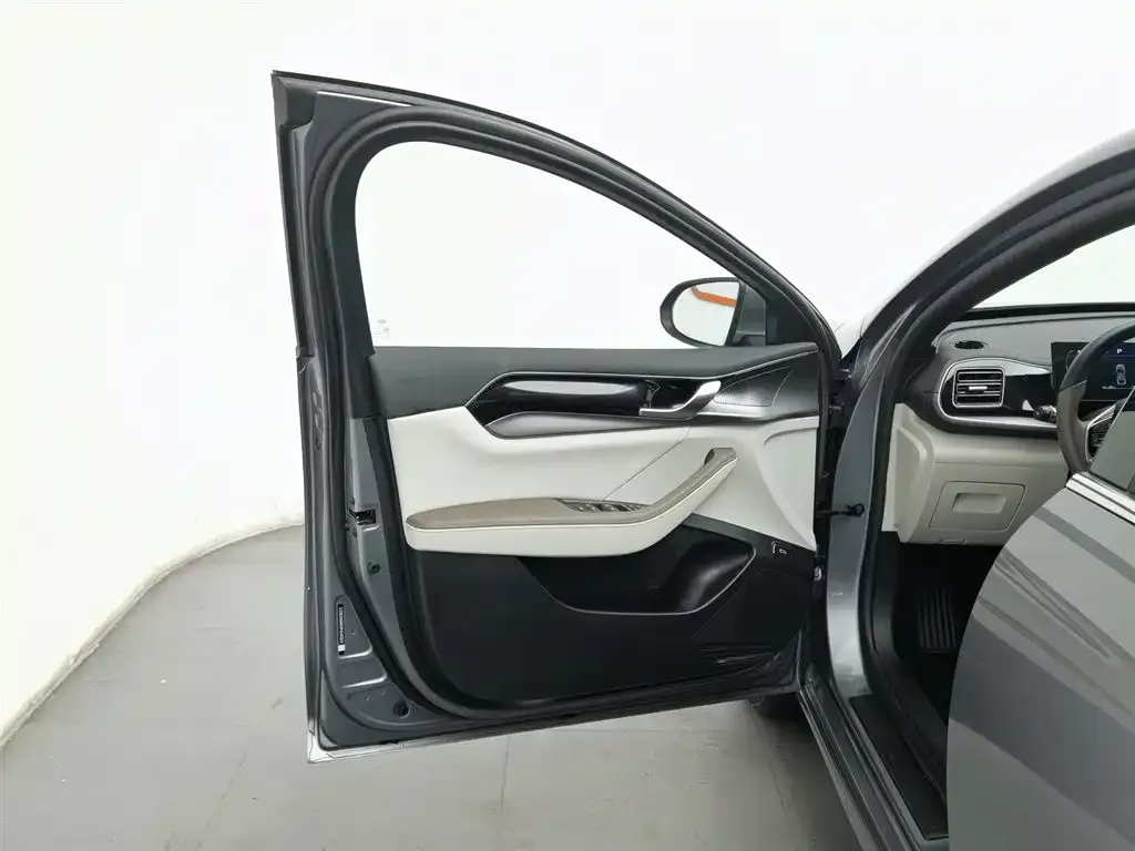 BYD Qin PLUS — фото 8
