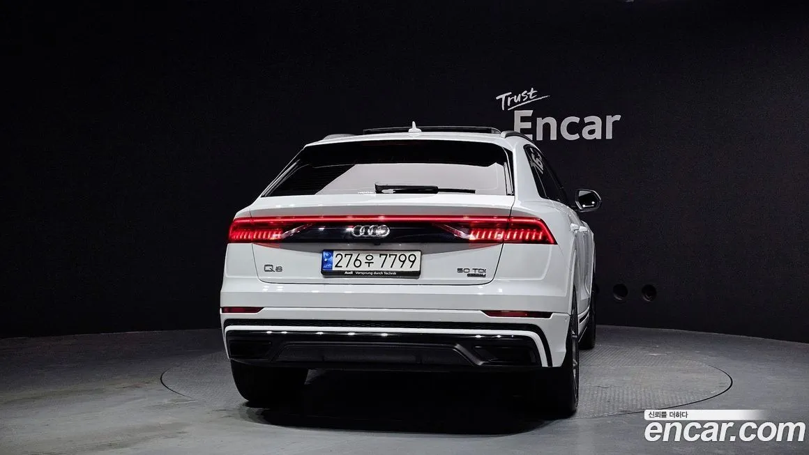 Audi Q8 — фото 2