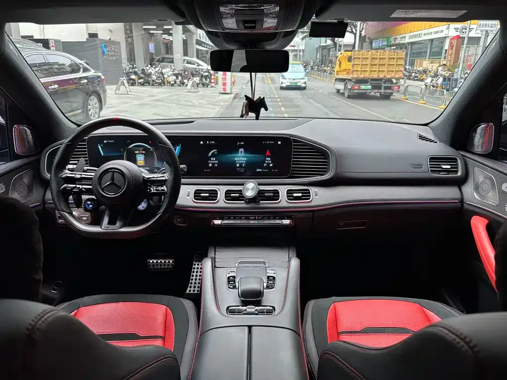 Mercedes-Benz GLE AMG — фото 7