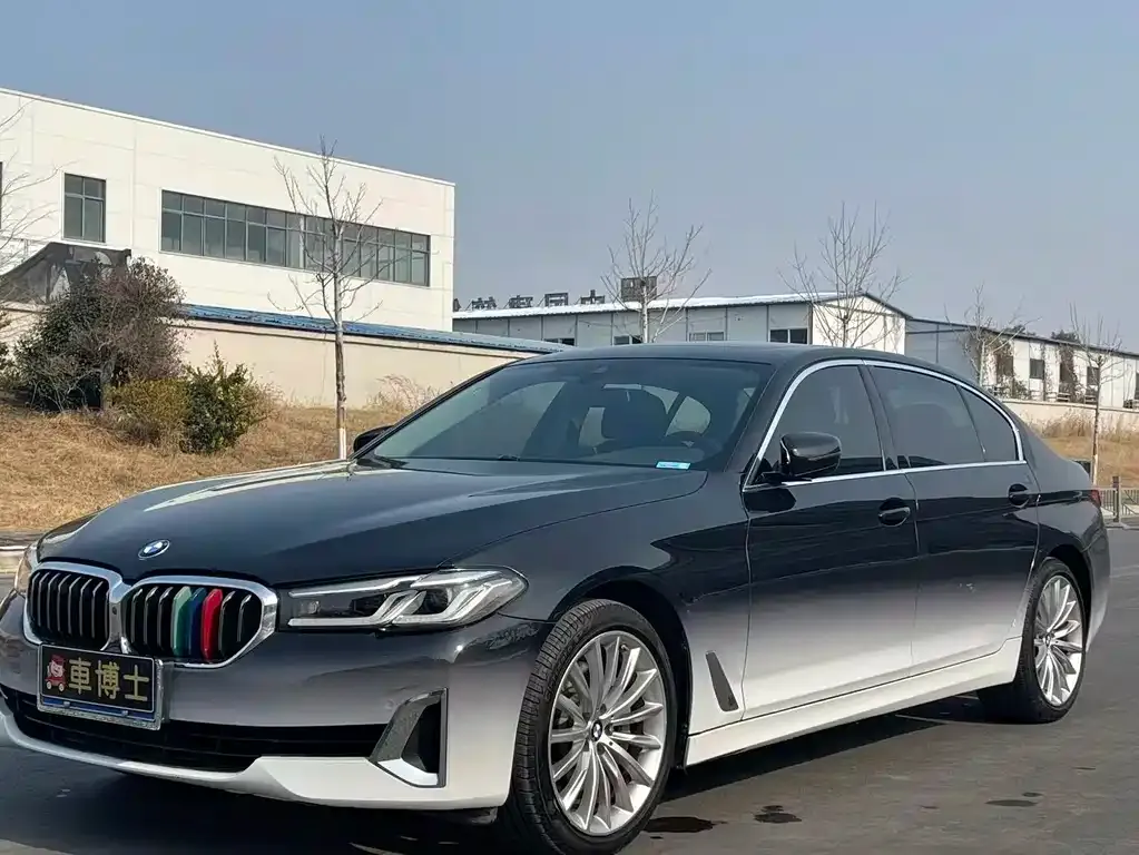 BMW 5 Series — фото 1