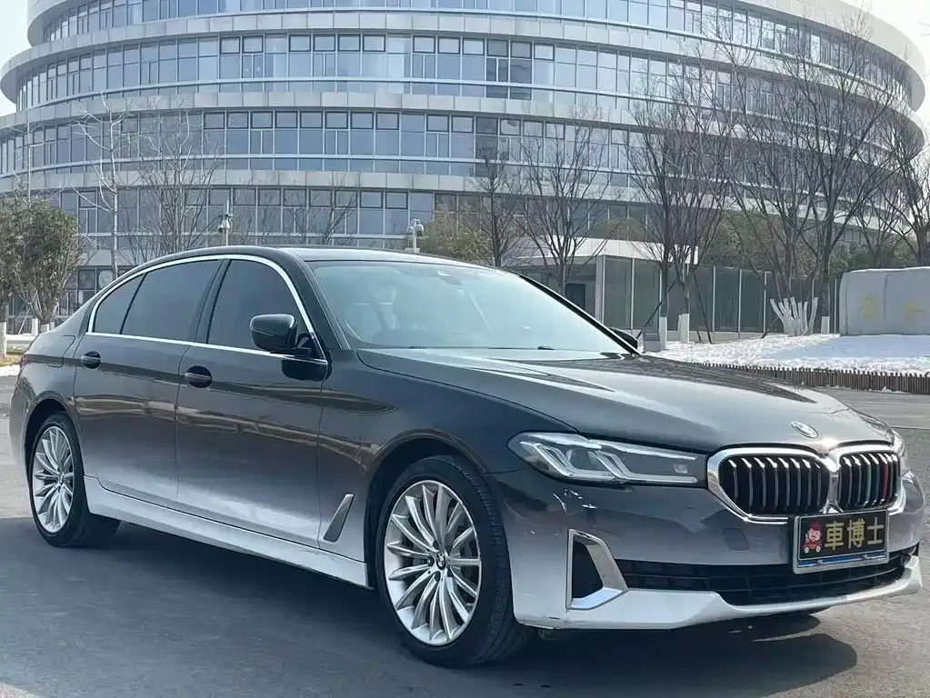 BMW 5 Series — фото 3