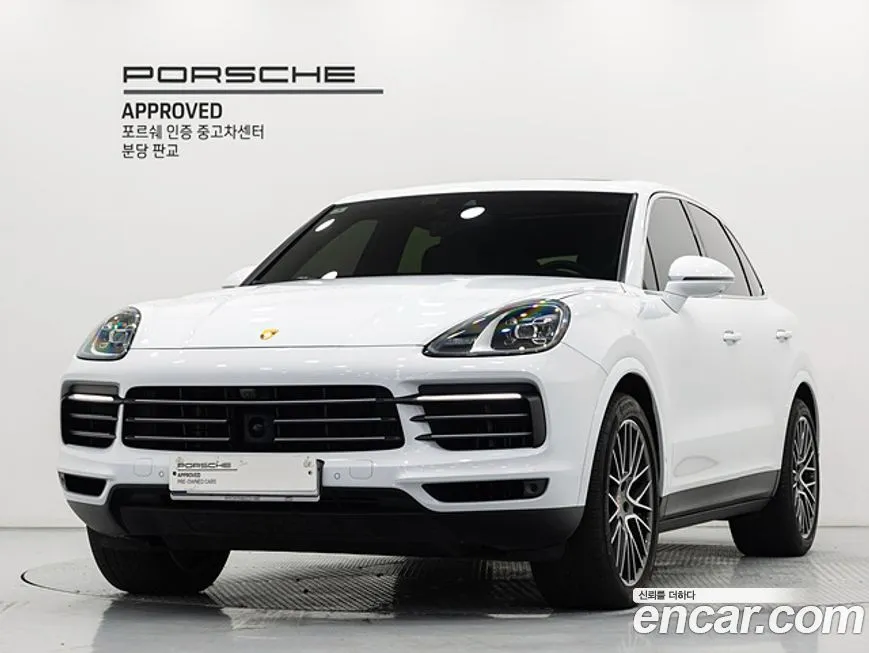 Porsche Cayenne — фото 1