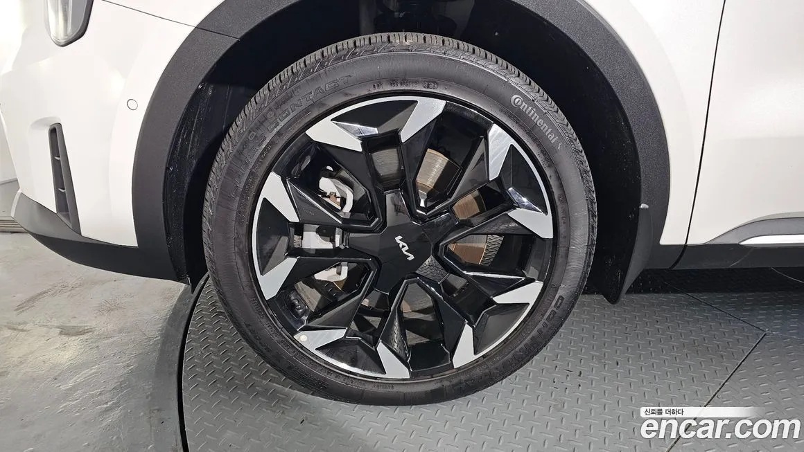 Kia Sorento — фото 6