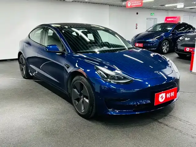 Tesla Model 3 — фото 4