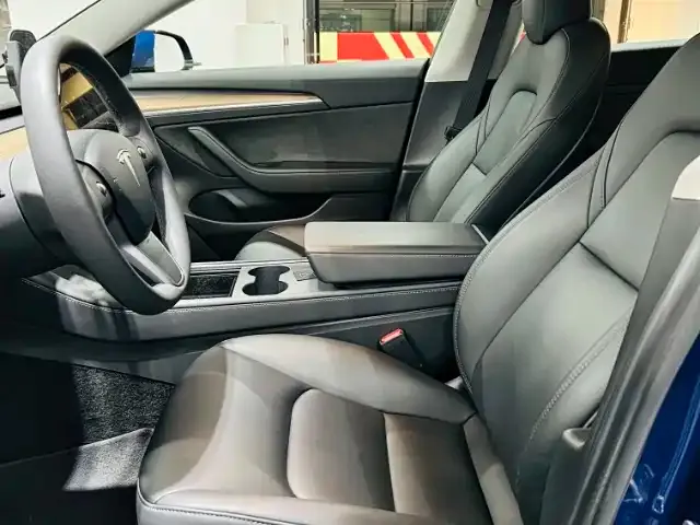 Tesla Model 3 — фото 2