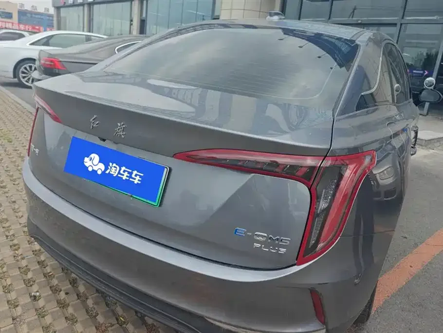 Hongqi E-QM5 — фото 2