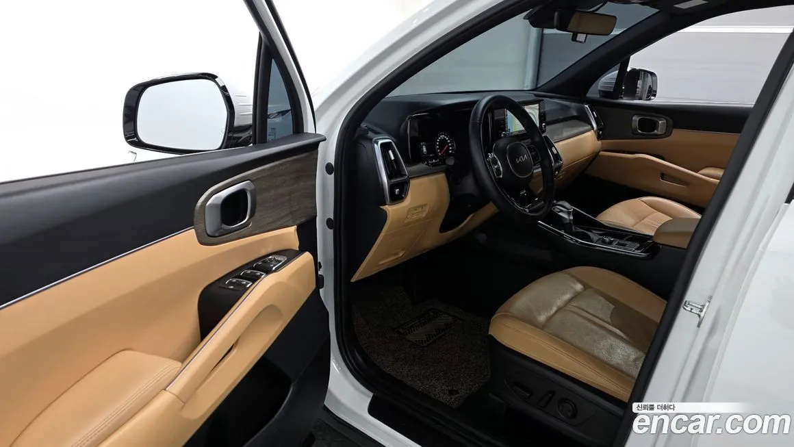 Kia Sorento — фото 6