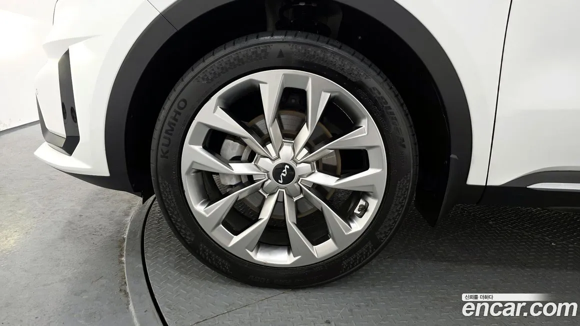 Kia Sorento — фото 10