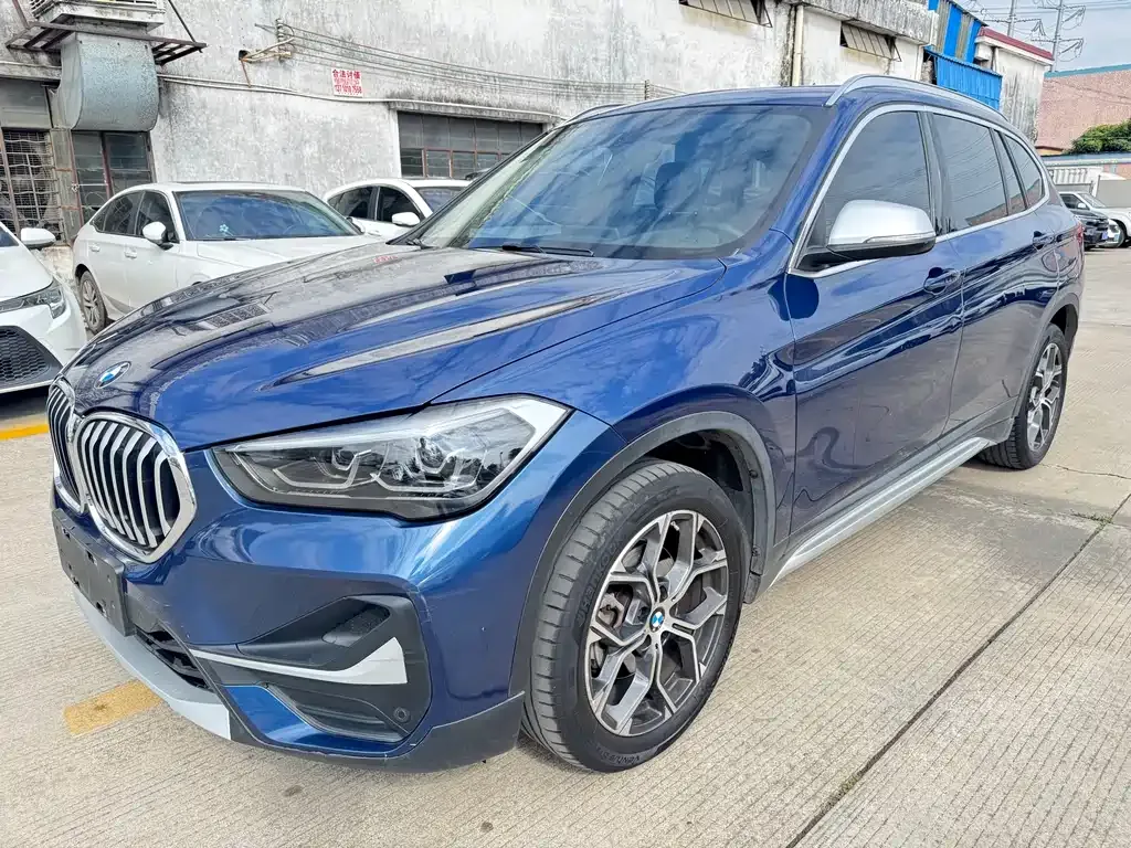 BMW X1 — фото 1
