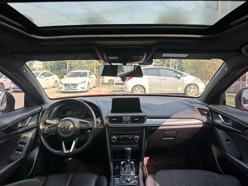 Mazda CX-4 — фото 6