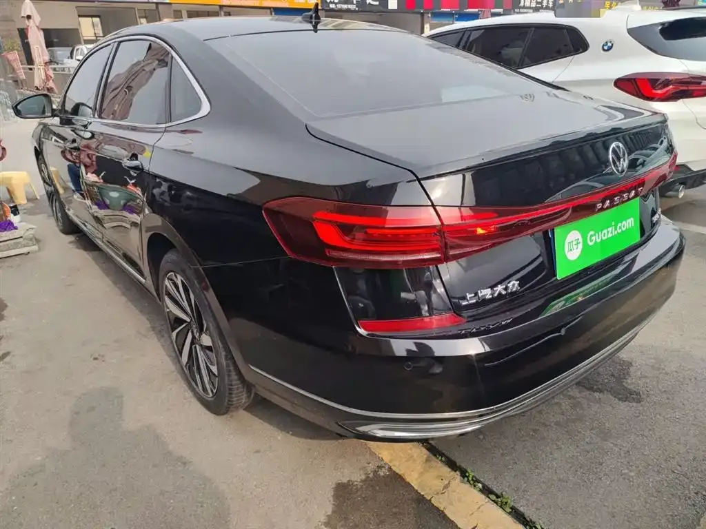 Volkswagen Passat — фото 10