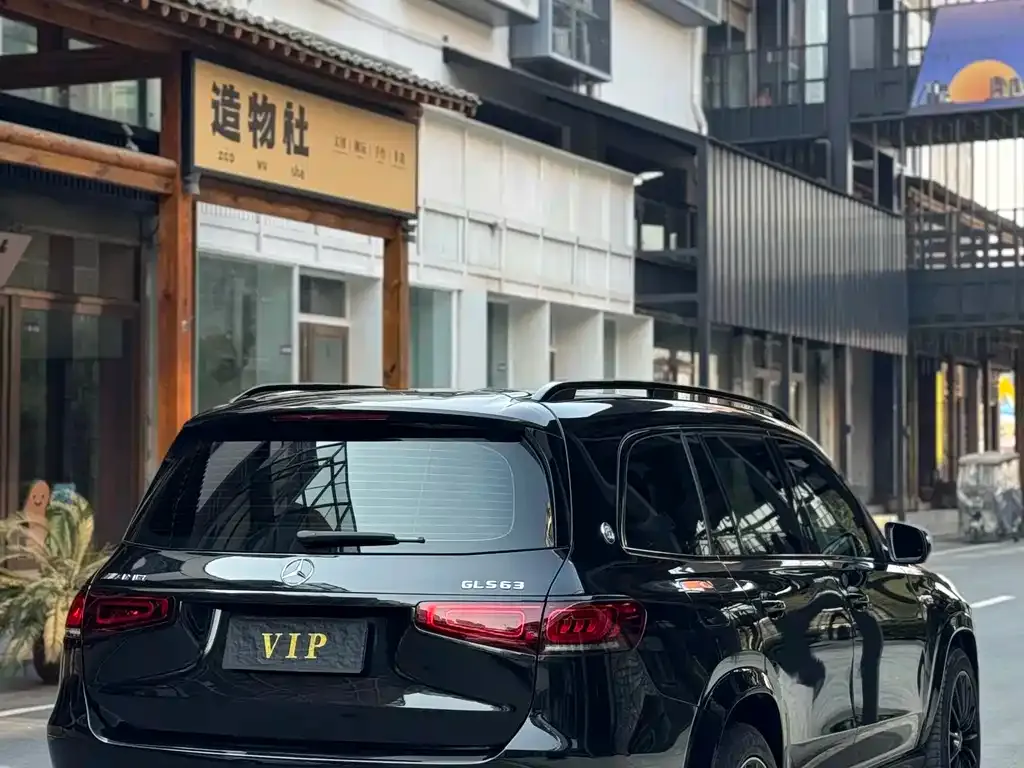 Mercedes-Benz GLS — фото 6