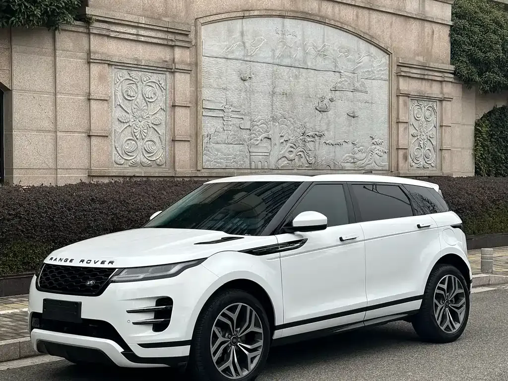 Land Rover Evoque PHEV — фото 1