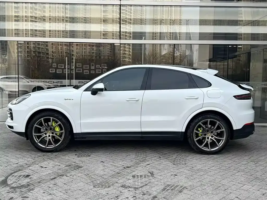 Porsche Cayenne Hybrid — фото 3