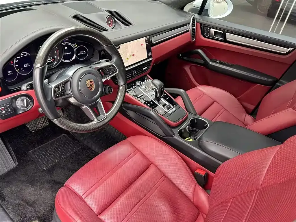 Porsche Cayenne Hybrid — фото 7