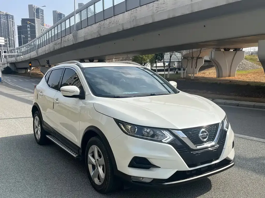 Nissan Qashqai — фото 3