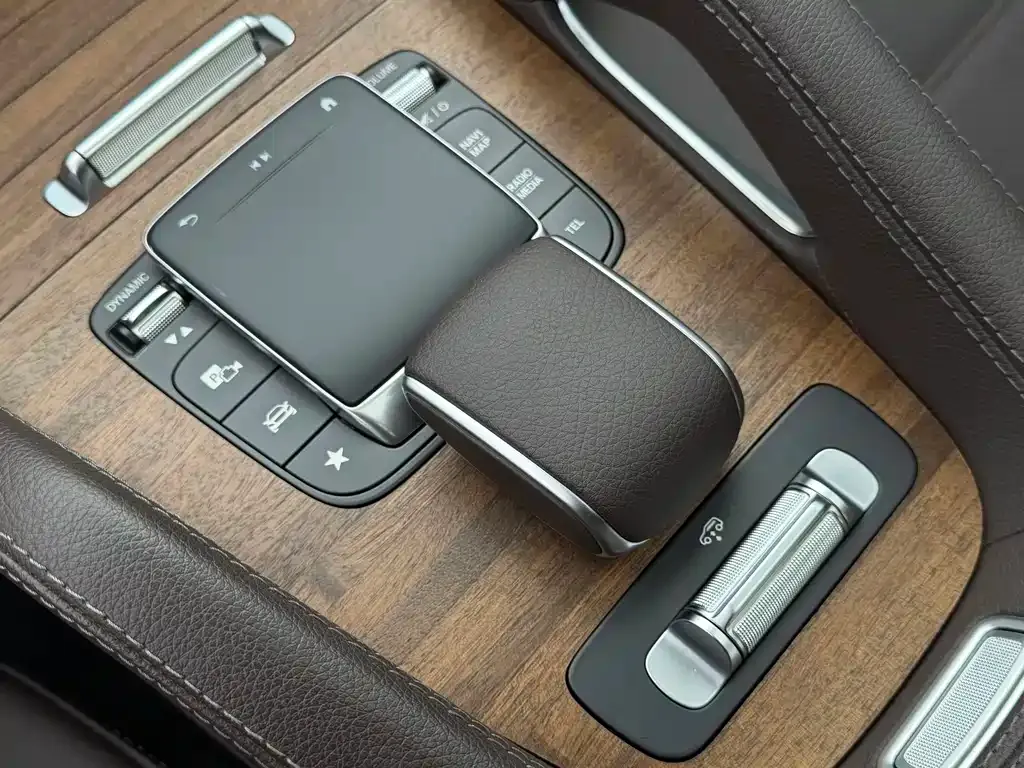 Mercedes-Benz GLS — фото 2