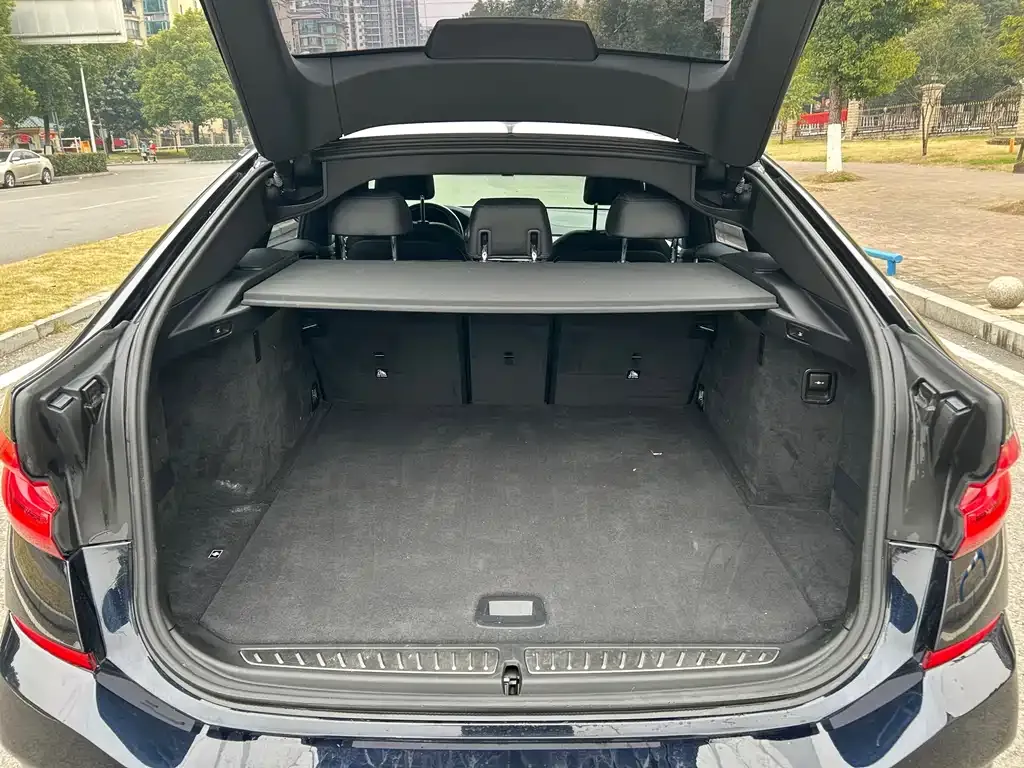 BMW 6 Series GT — фото 9