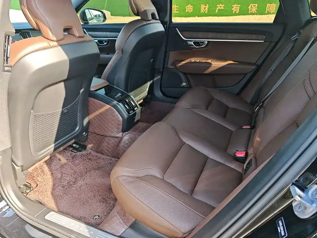 Volvo S90 — фото 2