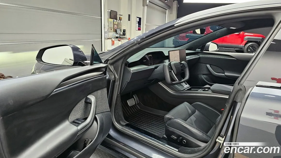 Tesla Model S — фото 10