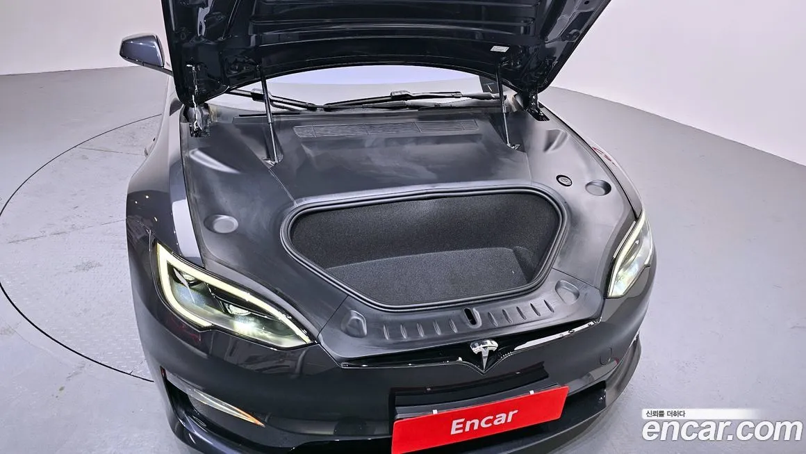 Tesla Model S — фото 6