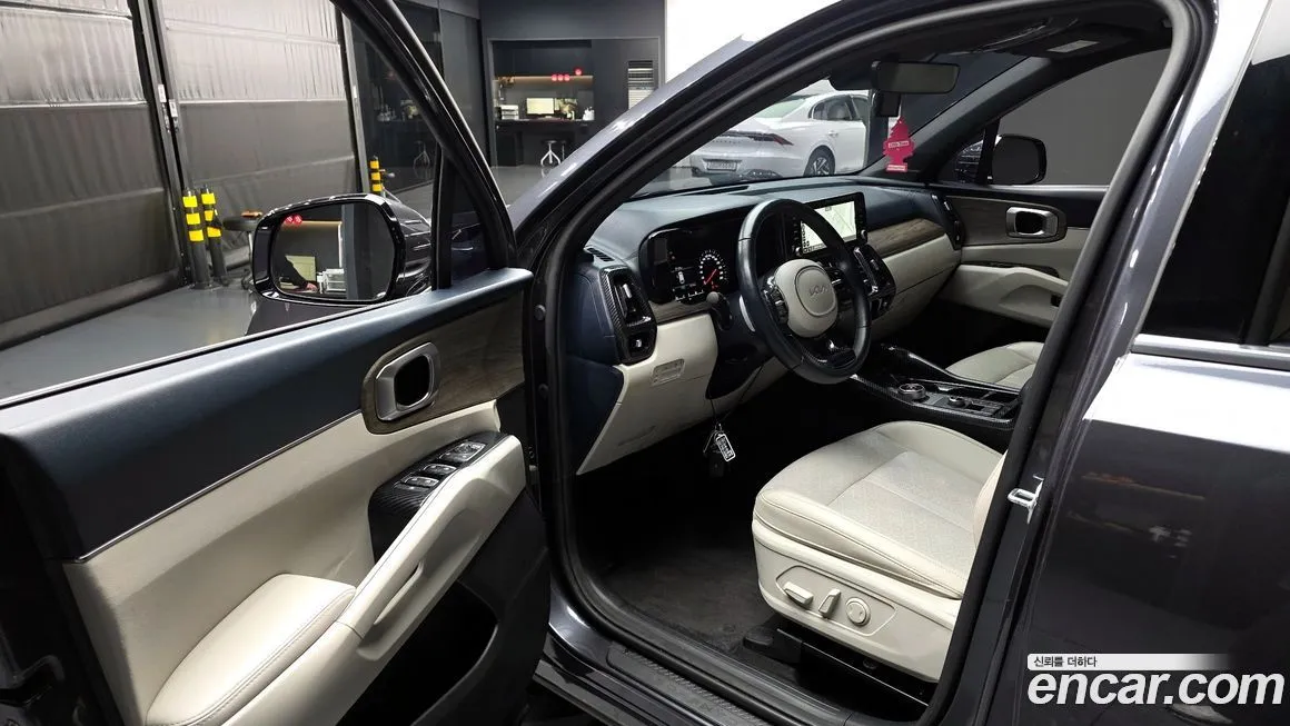 Kia Sorento — фото 7