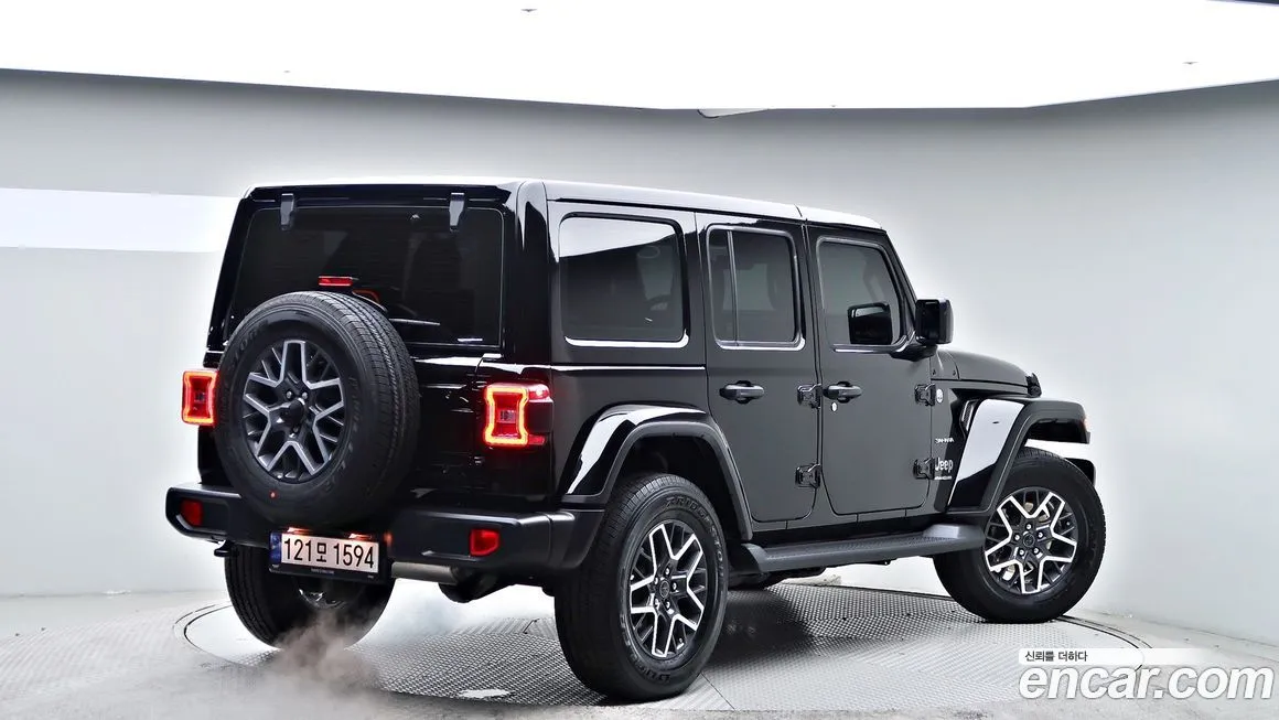 Jeep Wrangler — фото 9
