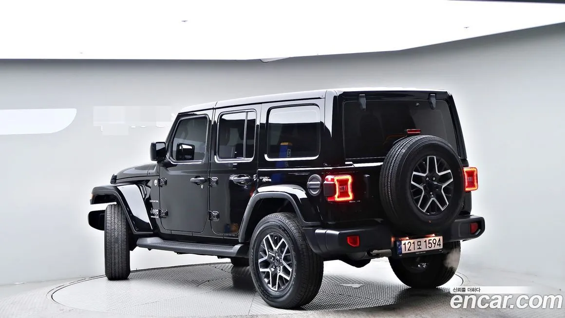 Jeep Wrangler — фото 6