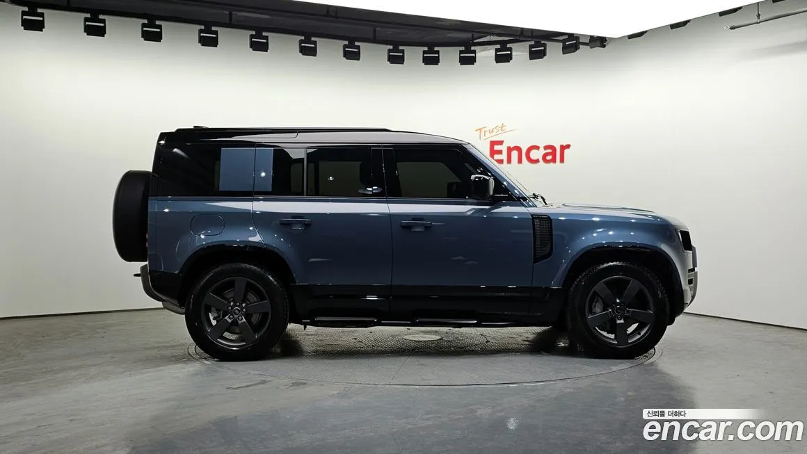 Land Rover Defender — фото 4