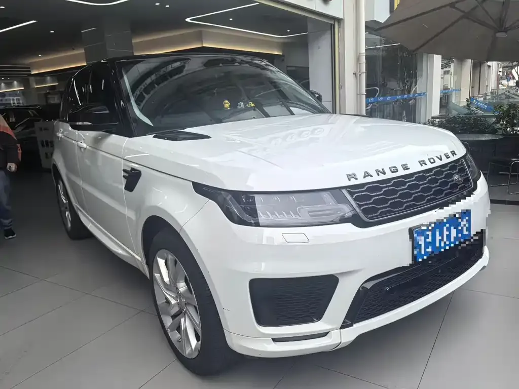 Land Rover Sport — фото 1