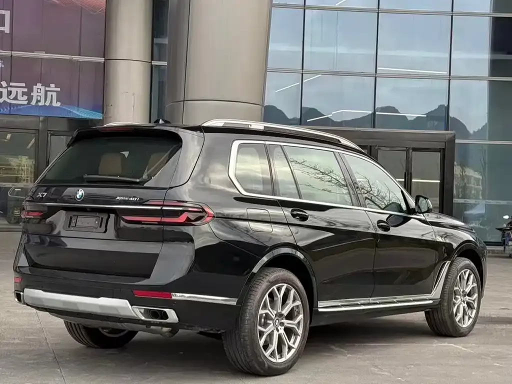 BMW X7 — фото 5