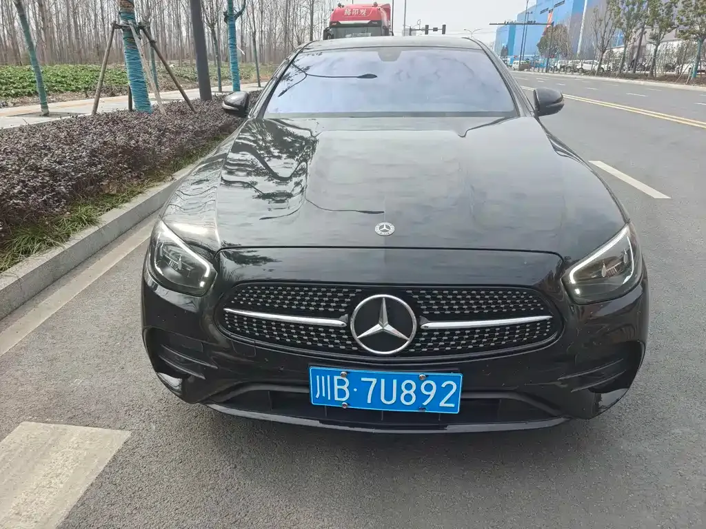 Mercedes-Benz E-Class (Import) — фото 9