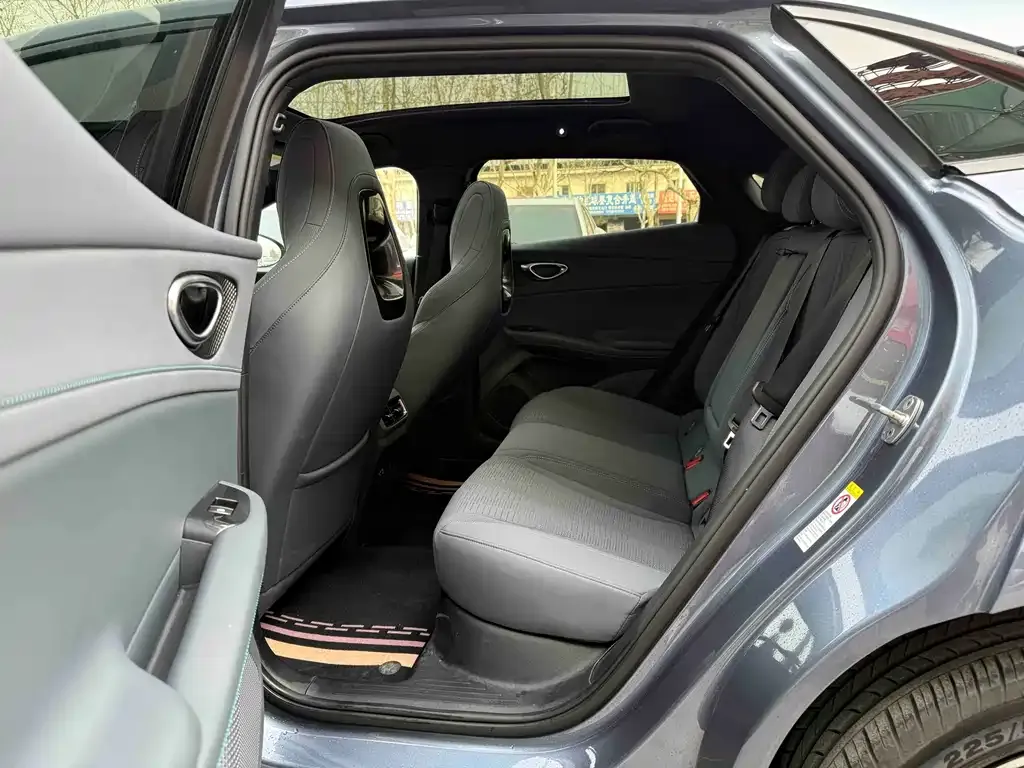 BYD Seal 06GT — фото 7