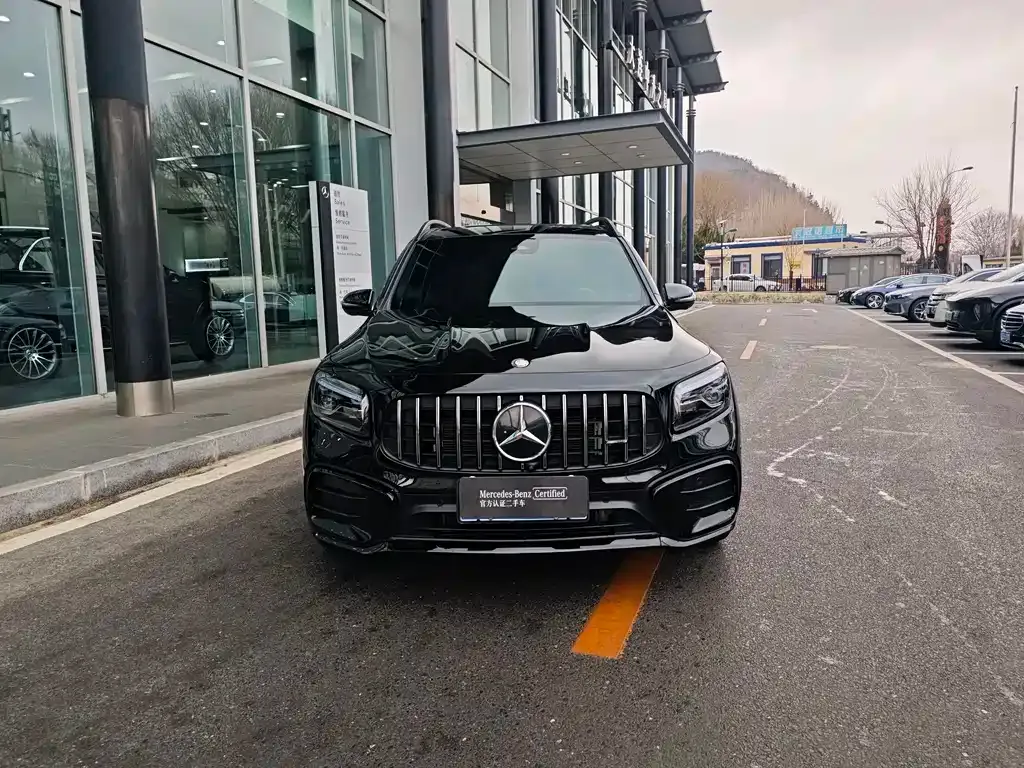 Mercedes-Benz GLB AMG — фото 8