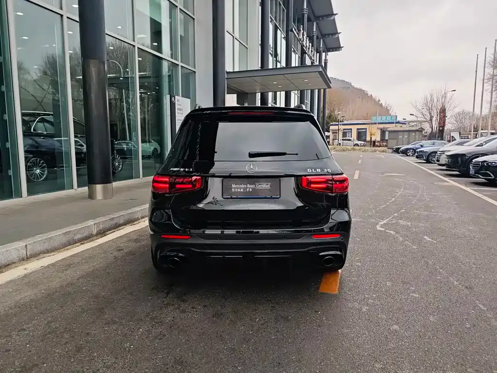 Mercedes-Benz GLB AMG — фото 2