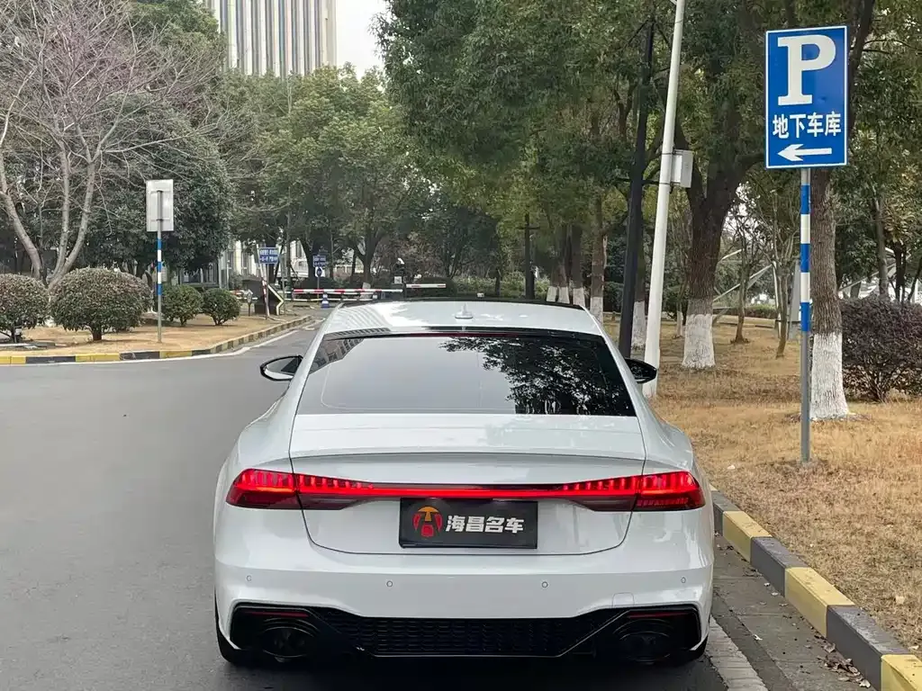Audi A7 — фото 9