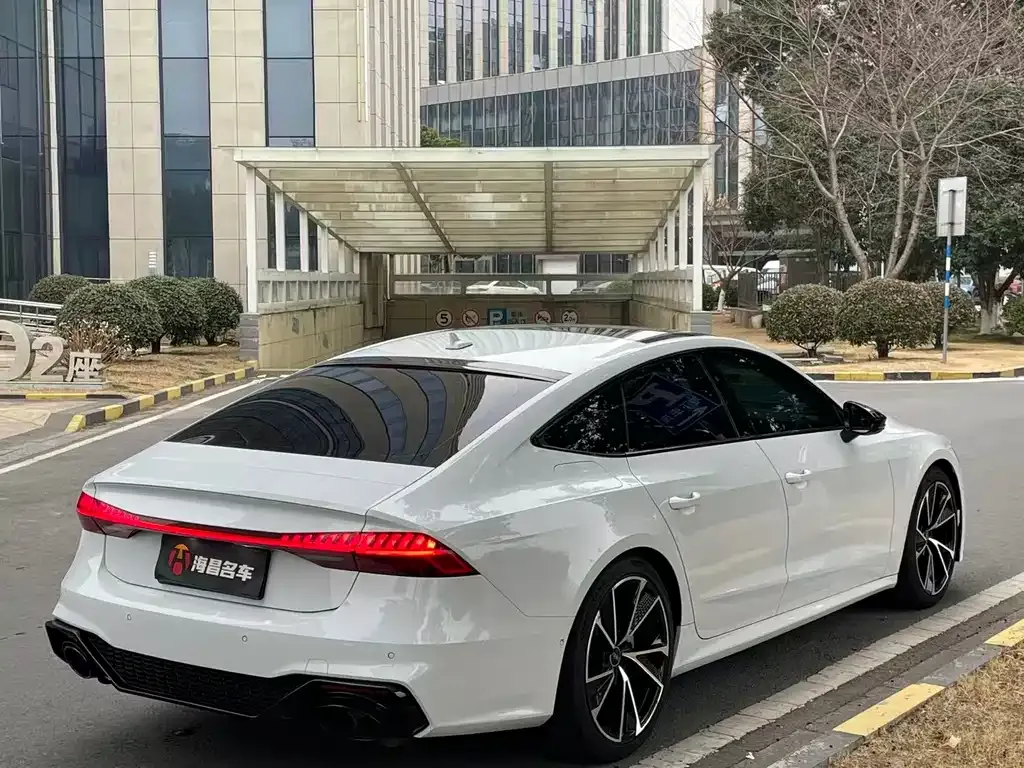 Audi A7 — фото 5