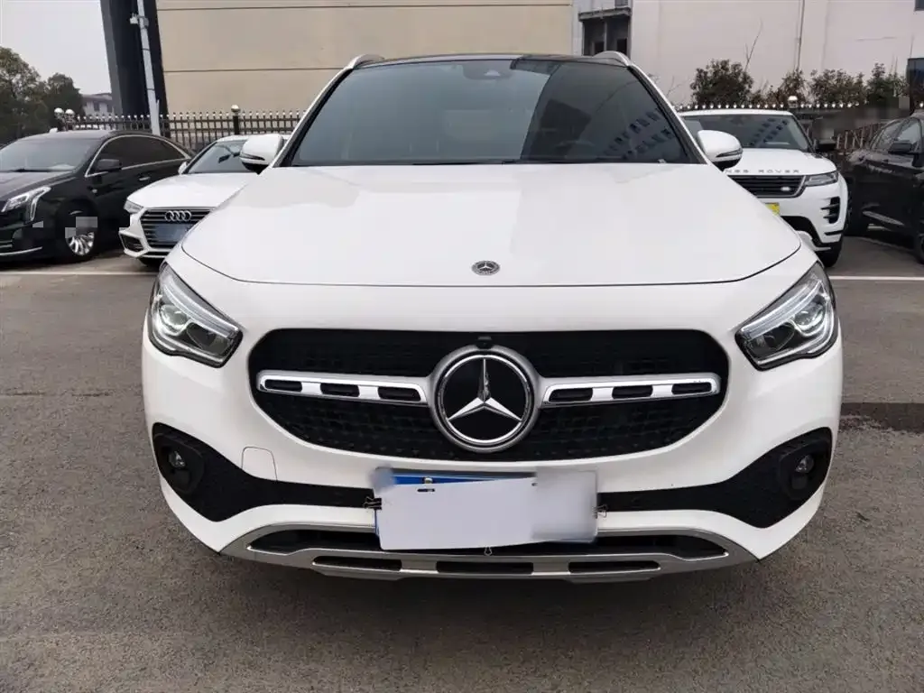 Mercedes-Benz GLA — фото 8