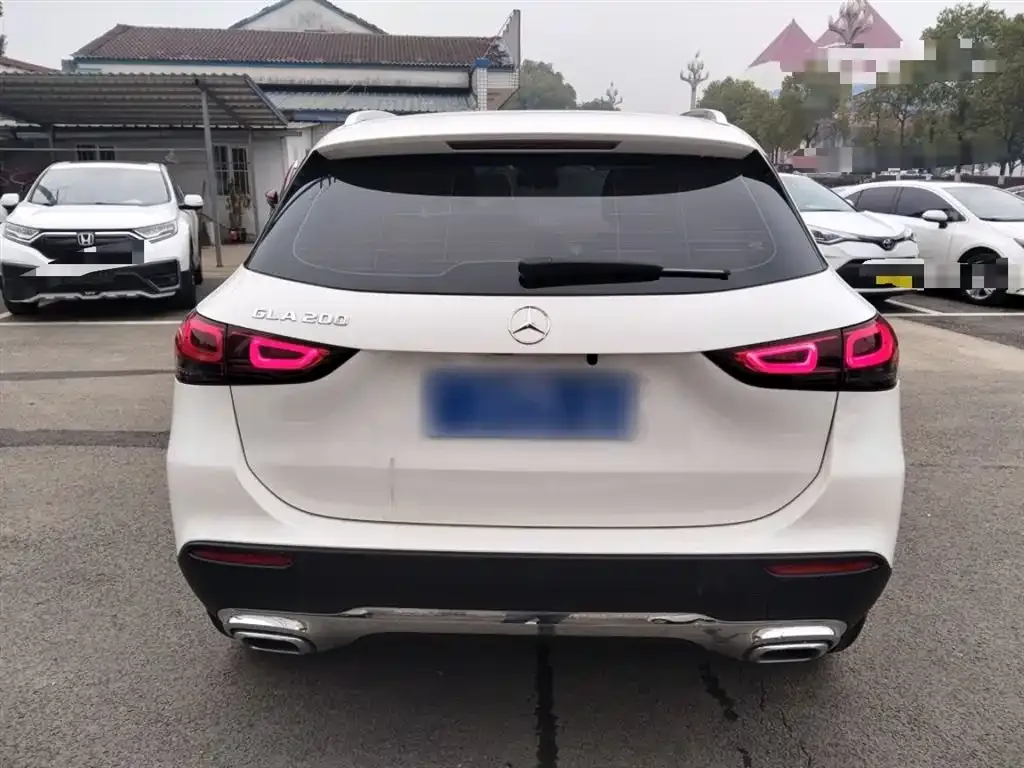 Mercedes-Benz GLA — фото 3