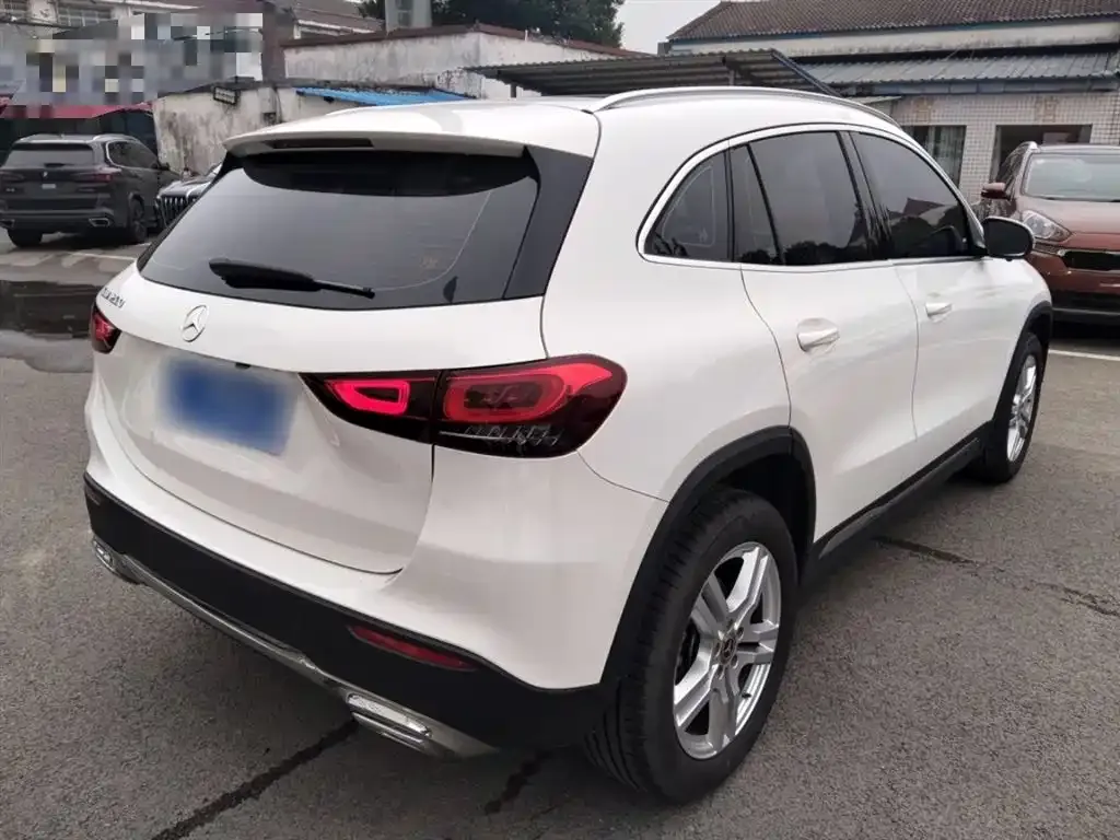 Mercedes-Benz GLA — фото 6