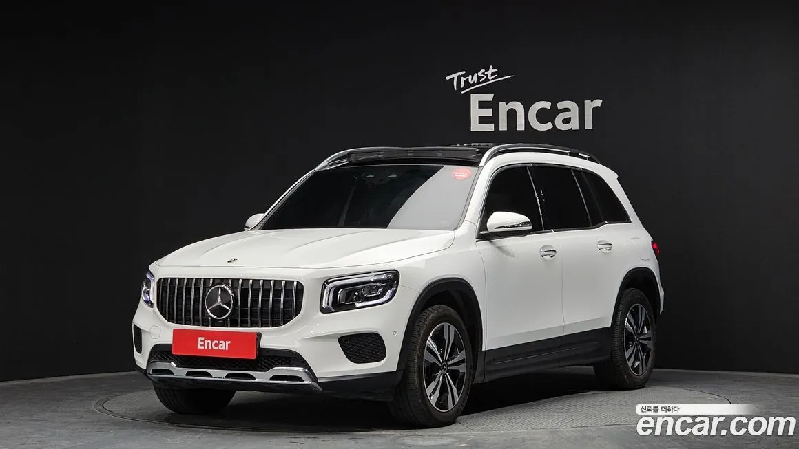 Mercedes-Benz GLB-Class — фото 1