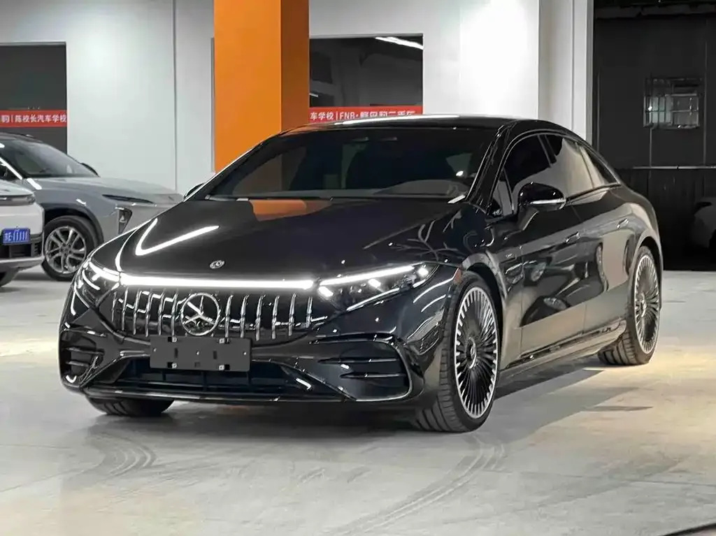 Mercedes-Benz EQS AMG — фото 1