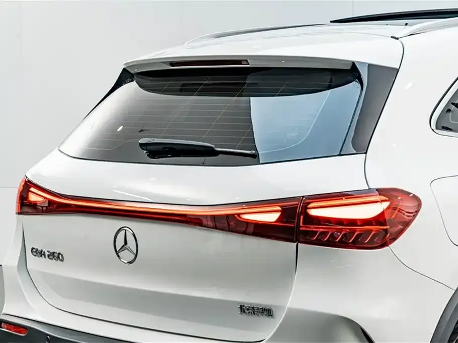 Mercedes-Benz EQA — фото 2